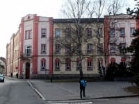 Obchodní akademie i střední zdravotnická škola v České Lípě zahájí školní rok v provizorních podmínkách